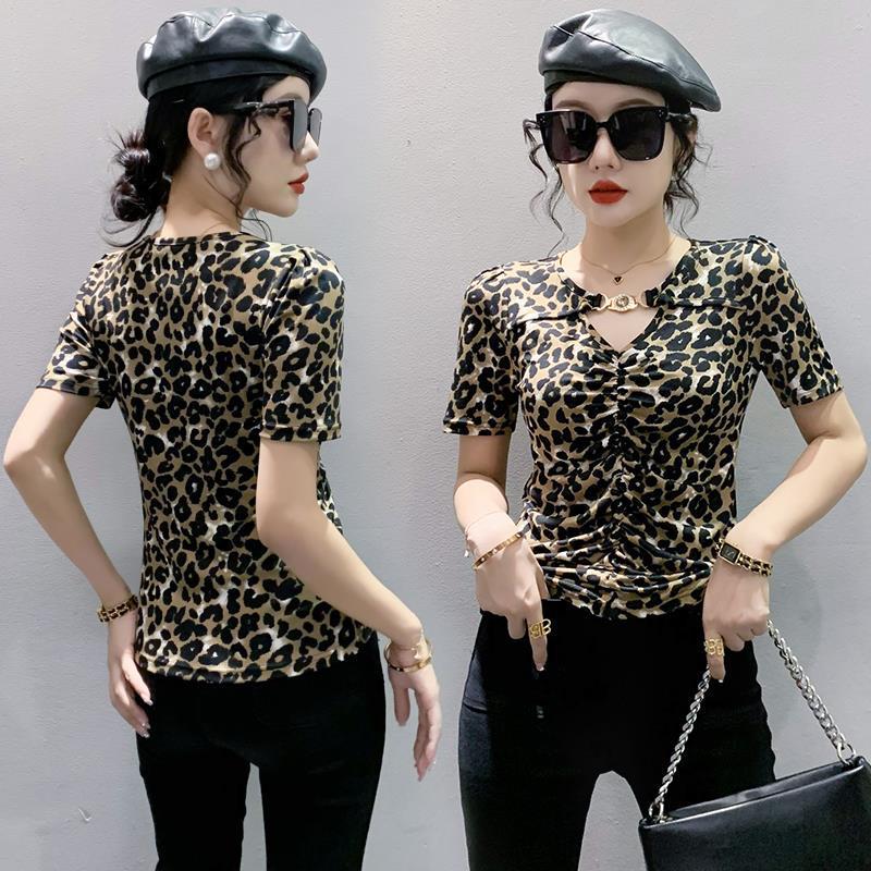 2023 Europäisches V-Ausschnitt Leopardenmuster Damen Slim Fit Kurzarm T-Shirt