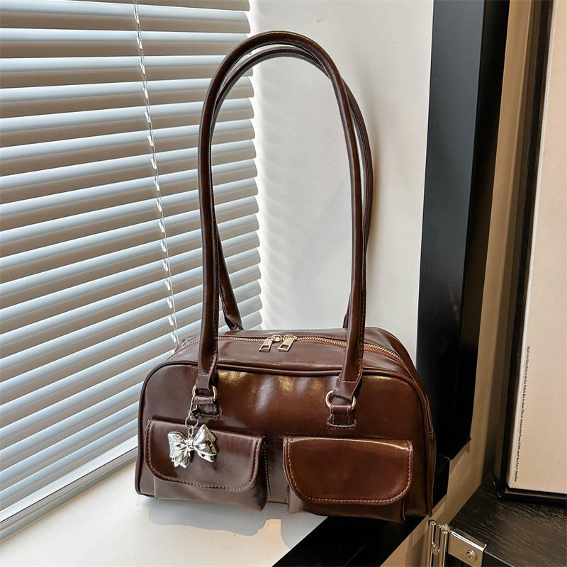 Trendy Womens Box Shaped Handbag With Polyester Interior For Casual Outings
