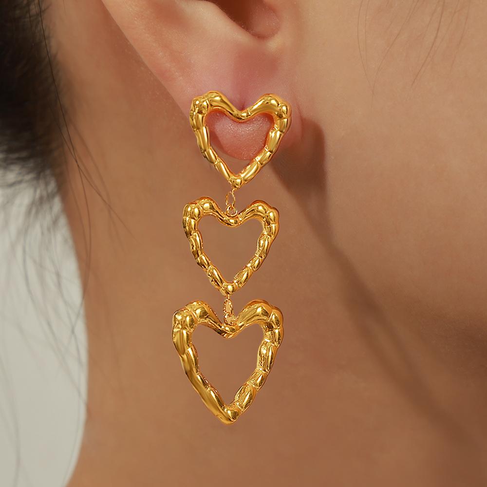 Vintage Metal Gold Color Earrings For Women Simple Big Hollow Peach Heart Alloy Drop Earrings Party Jewelry