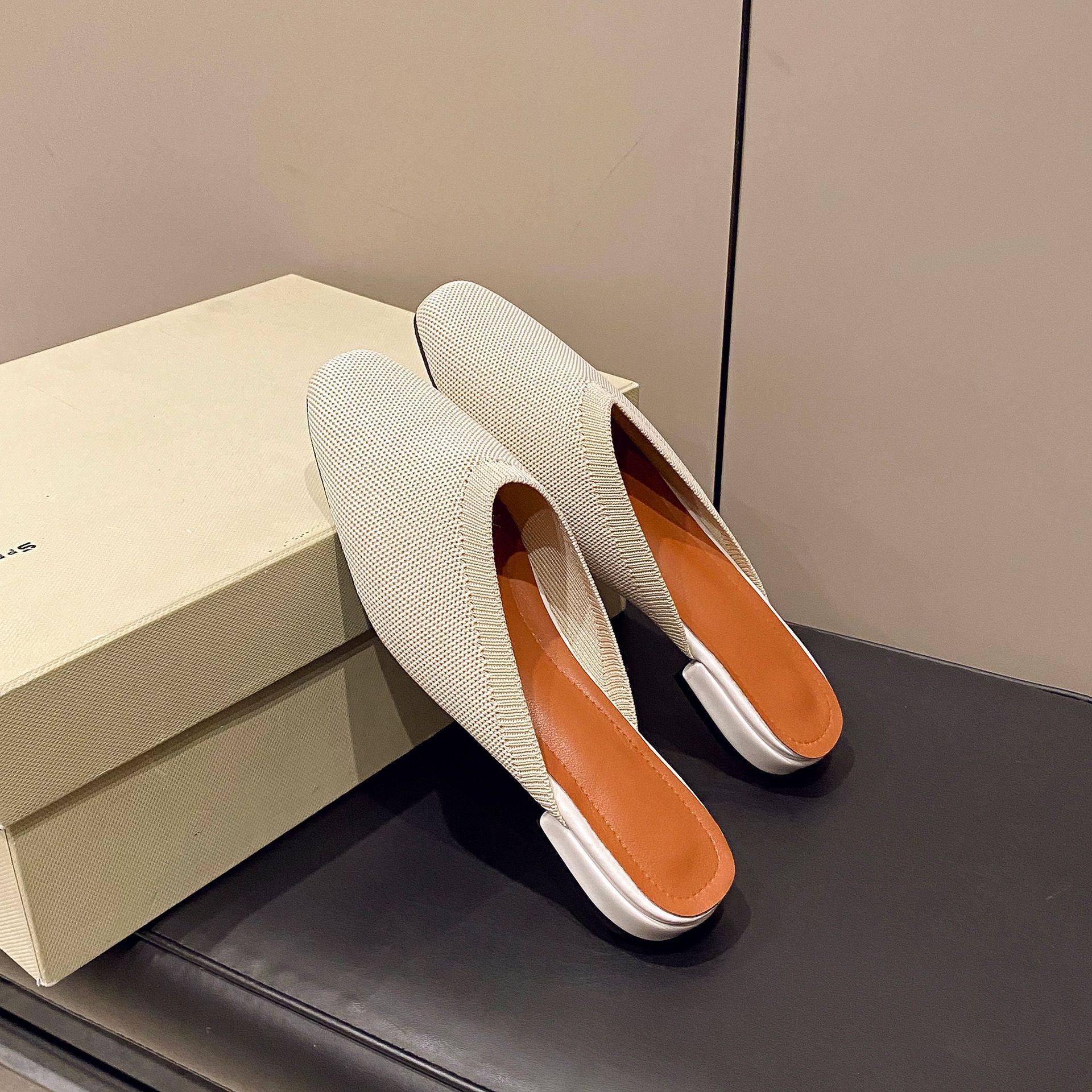 

Женские летящие тканые полусабо на среднем каблуке, весенне-летние новые туфли-мюли с острым носком, толстый каблук, размеры 35-41 39 бежевый