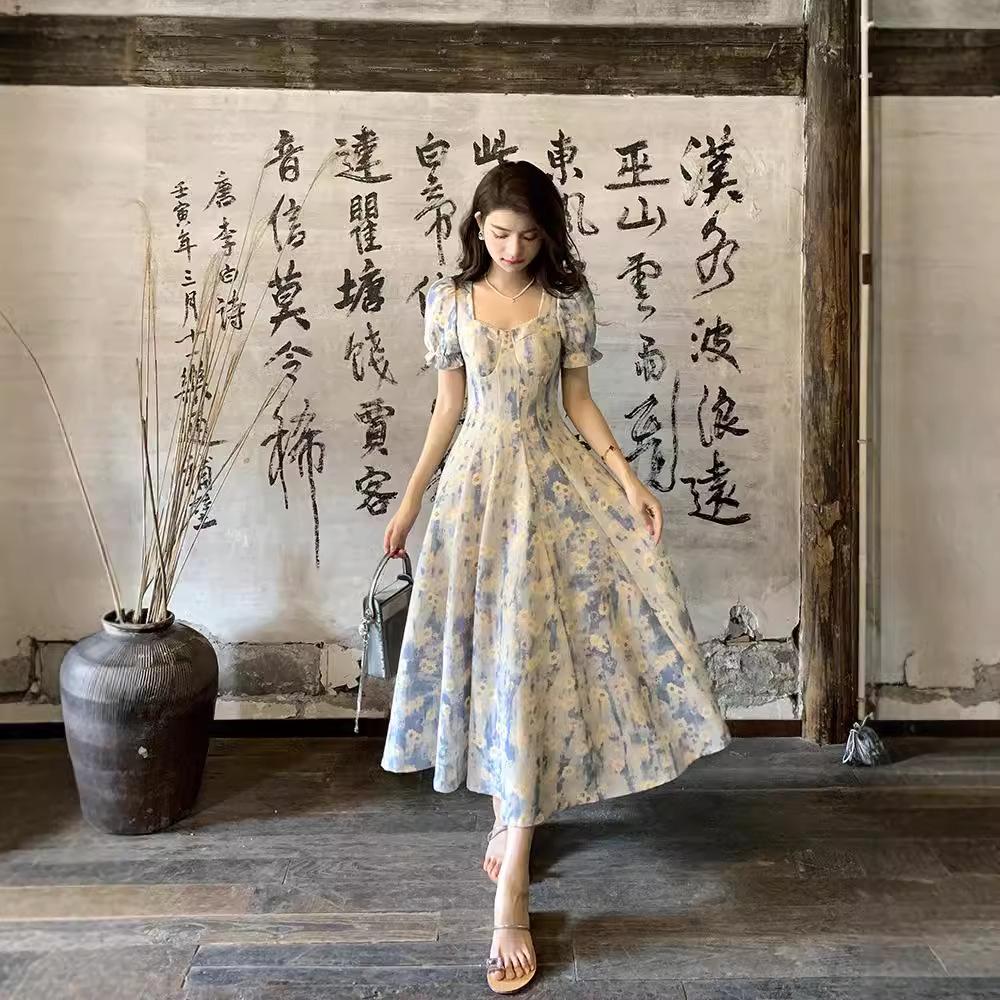French square collar blue oil painting retro slim fit sweet floral dress women's summer waist thin Internet celebrity medium dress