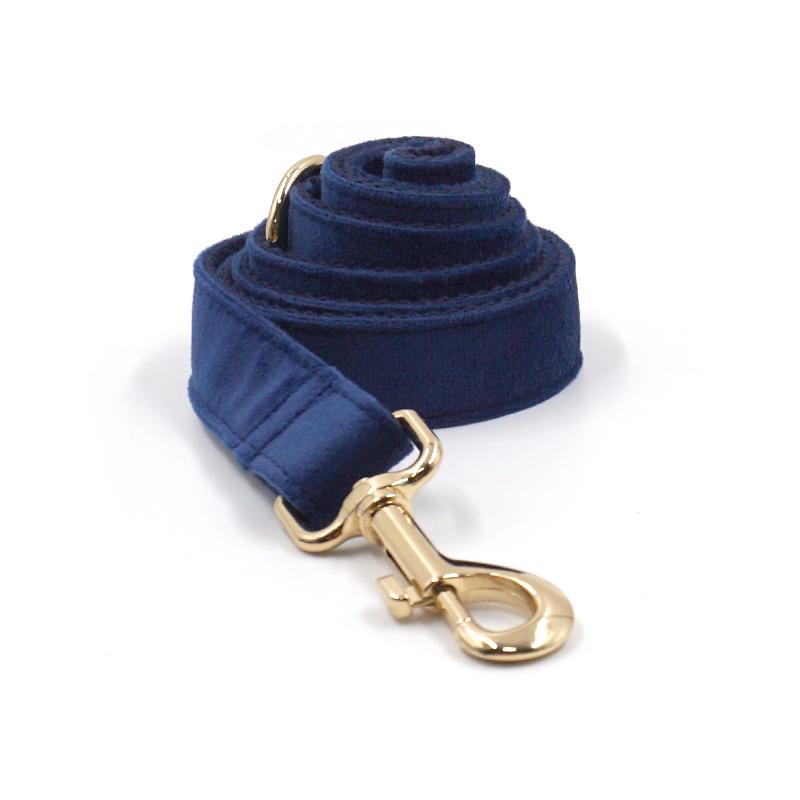 Diepblauw Fluweel Hondentuig Luxe Designer Hondenhalsband Lijn Set Strik Huisdierenhalsband Met Wandellijn Huisdier Accessoires (as the picture,M Neck 42-48cm)