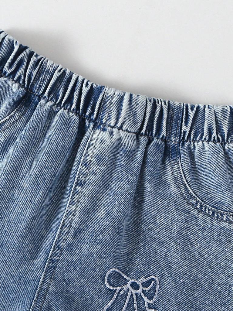 Girls' Single-Pack Embroidered Denim Jeans – Cute & Sweet Style with Bow and Heart Embroidery, Unique Acid-Wash Straight-Leg Fit