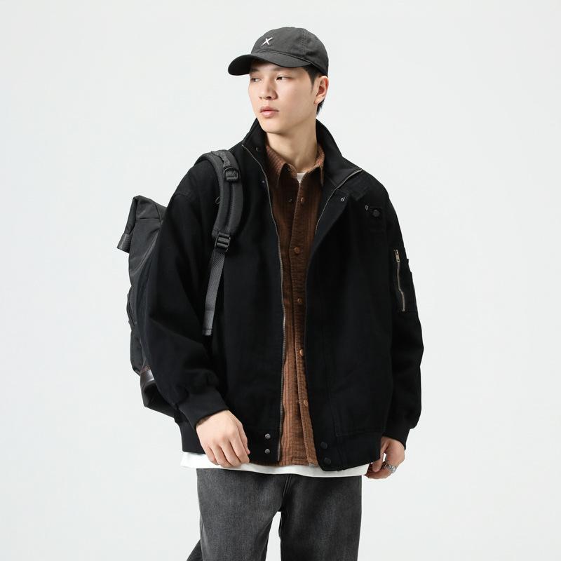 Куртка в стиле милитари с воротником-стойкой — фото 5