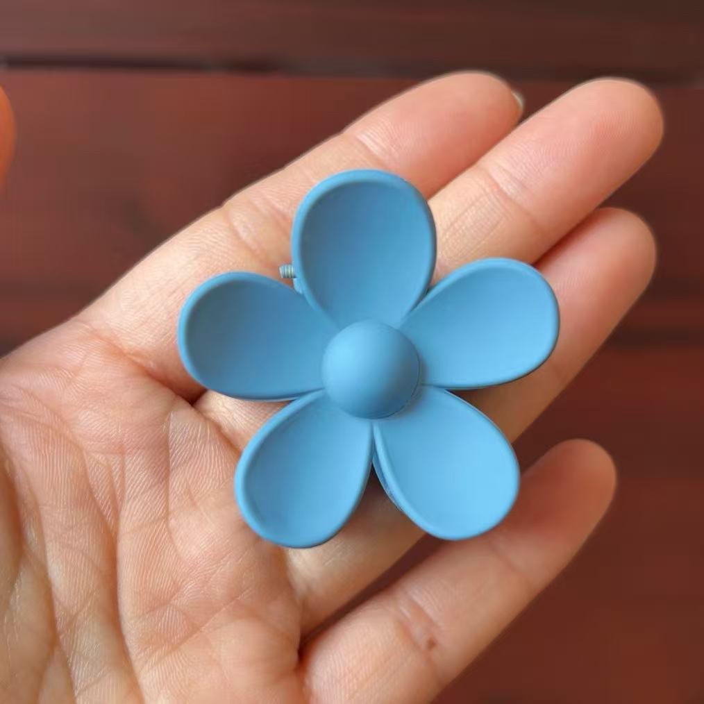 Milk Coffee Flower Claw Hair Clip - Five-Petal Cute Updo & Ponytail Accessory