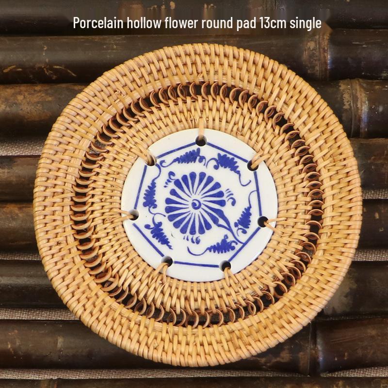 Hand-Woven Rattan Coaster & Non-Slip Table Mat Set: Heat-Resistant Placemats for Water Cups, Teapots, Bowls, Plates & Dining Tables.
