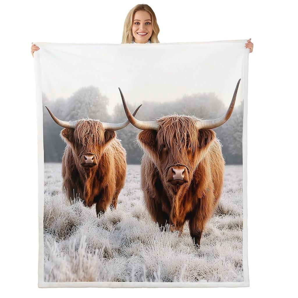 Cute Highland Cow Fleece Blanket Soft Cozy Farm Animal Flannel Throw Blanket for Farmhouse Bedroom Sofa Couch Outdoor Travel