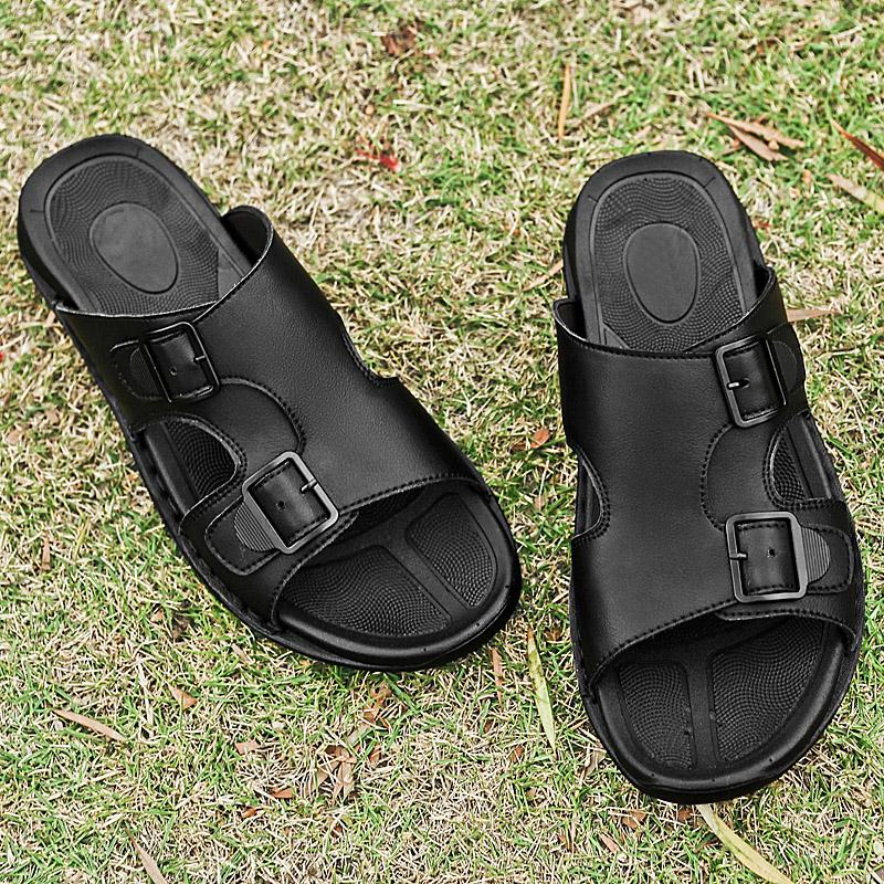 Summer Men Casual Leather Outdoor Slippers Plus Size 46 Designer Soft Bottom Beach Slippers Flats 2025 New Walking Shoes