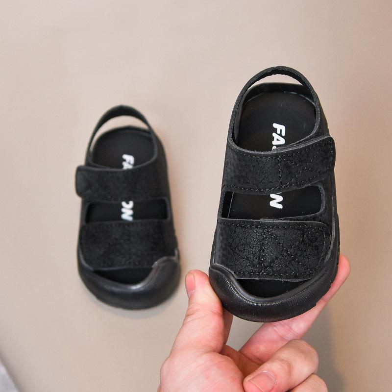 2025 Kollisionsschutz Babysandalen für Alter 1-3: Weiche Sohle Unisex Kleinkind Lauflernschuhe für den Sommerstrand.