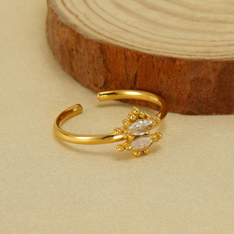 Zircon Inlaid Stainless Steel Christmas Tree Ring for Women - European & American Style, Light Luxury Titanium