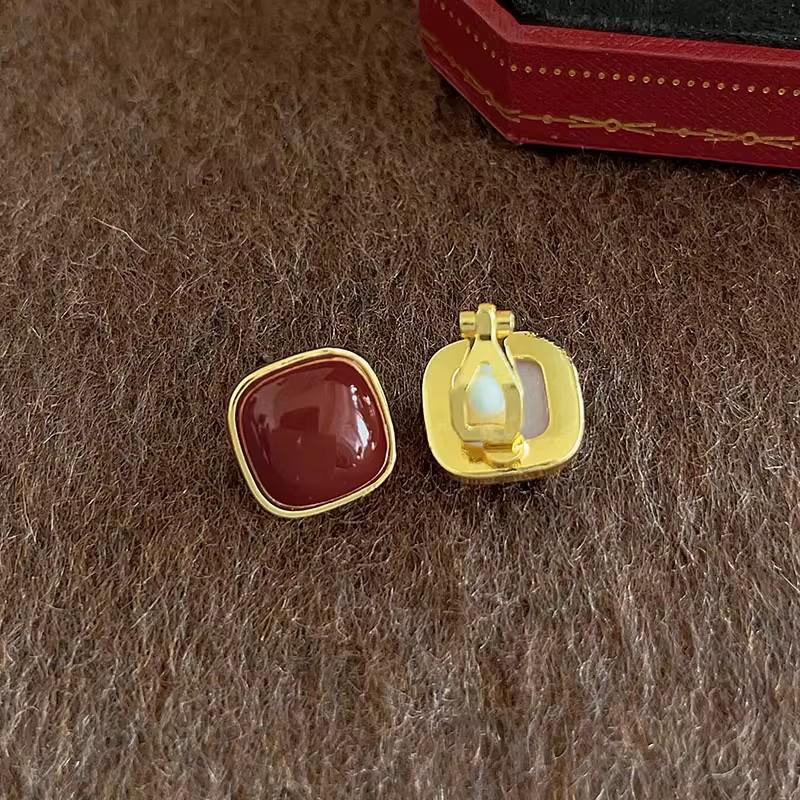 Kolczyki klipsy w stylu lat 80. z Hongkongu w kolorze czerwonym i niebieskim dla nieprzekłutych uszu – Luksusowe kolczyki sztyfty w stylu francuskim