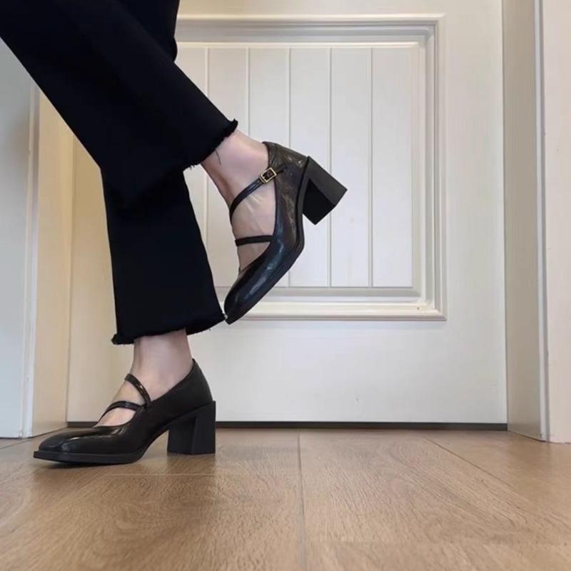 Туфли Мэри Джейн на высоком каблуке с массивным квадратным носком — фото 5