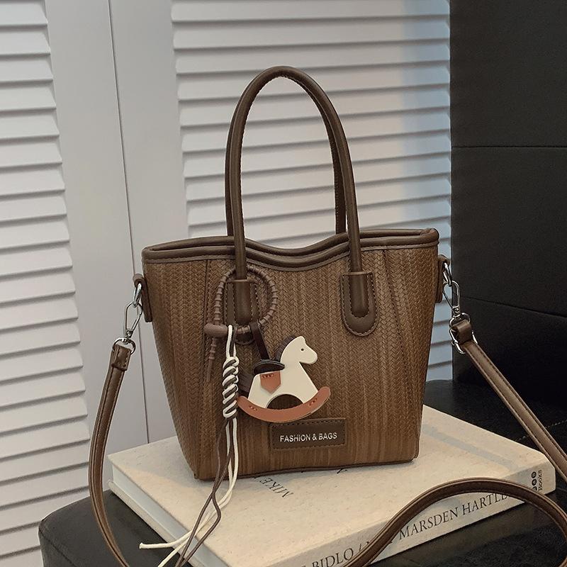 Premium sense niche contrasting color bag women's 2025 new trendy fashion shoulder handbag versatile messenger bucket bag