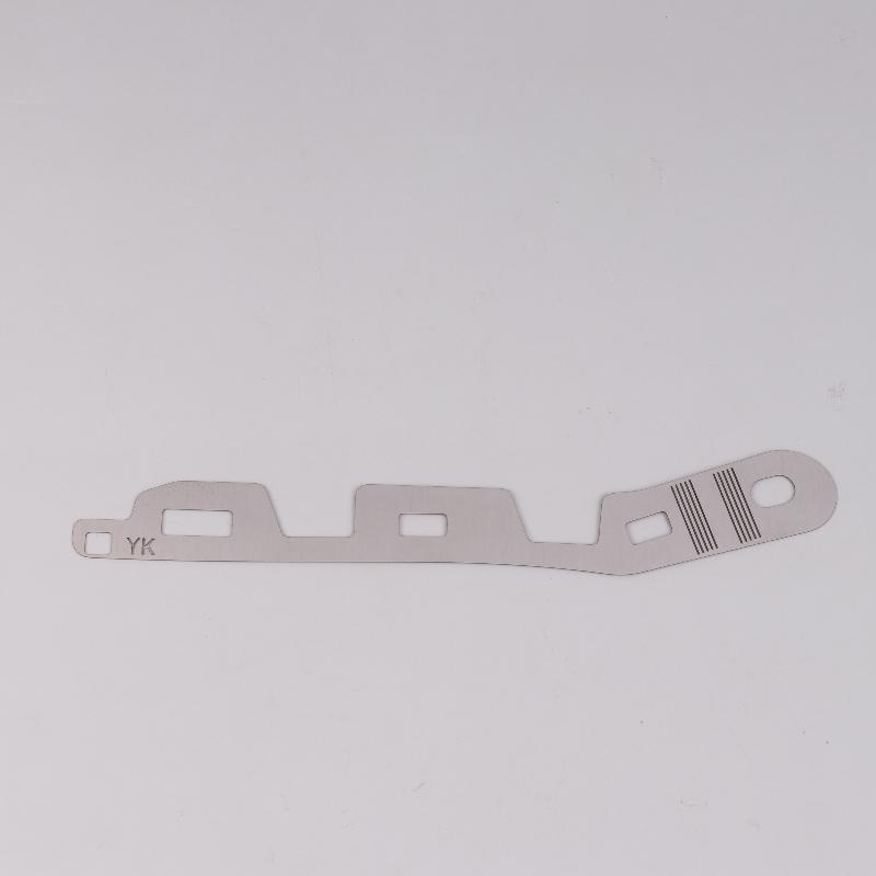 2Pcs Front Bumper Repair Metal Plate Buckle Broken Opening Rotten Buckle Repairer Bracket For Verna 2010-2016