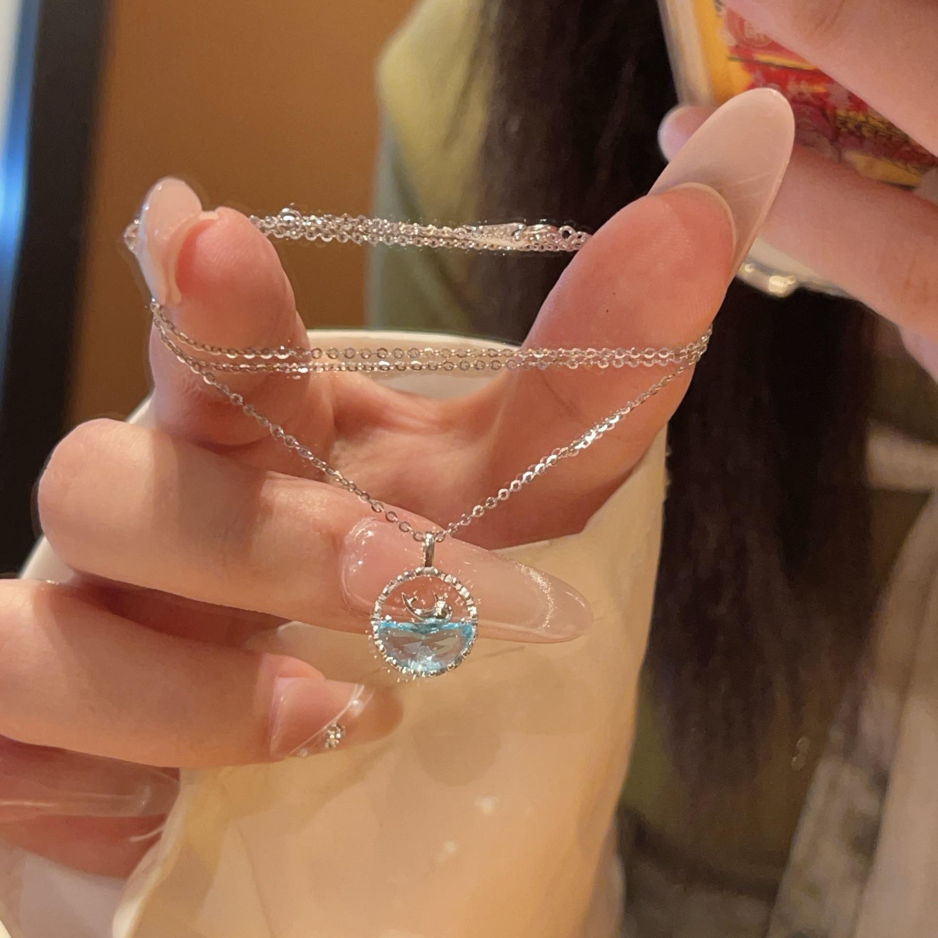 

Exquisite S925 Sterling Silver Blue Whale Circle Necklace - Niche Design, Cold Fashion, Women s Clavicle Chain. 925 Silver серебряный