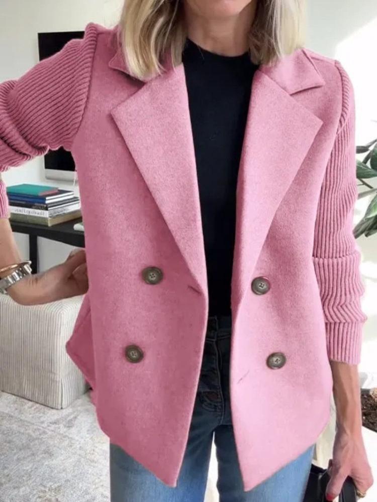 Dámské krátké sako s pletenými rukávy, klopou s výřezem, zapínání na dva knoflíky