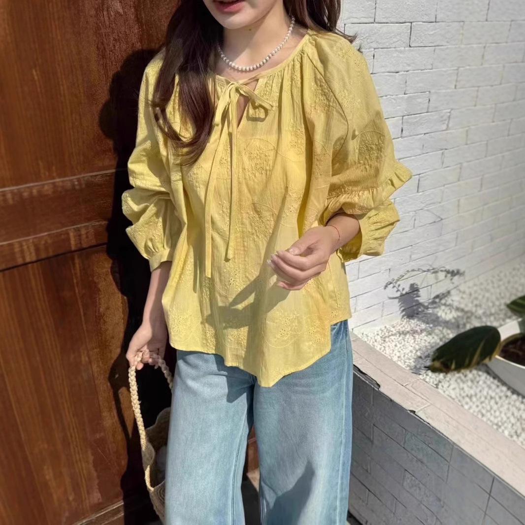 

Spring 2025 Korean Embroidered Lace-up Lantern Sleeve Blouse for Women L брудно-білий