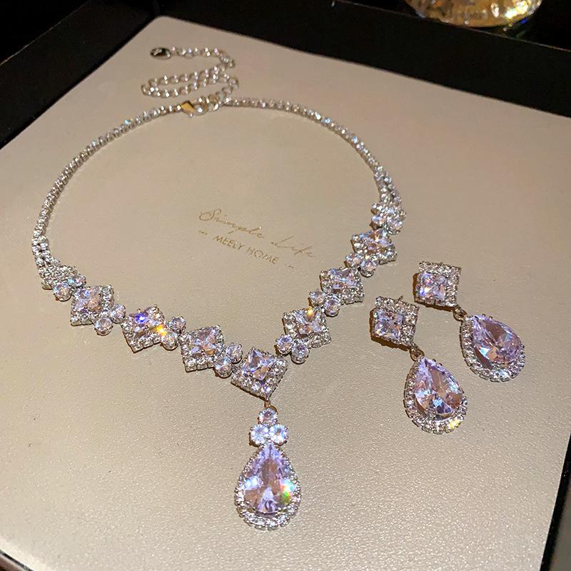 Zircon rhombus water drop stud earrings necklace set European and American light luxury banquet elegant collarbone chain fashion bride jewelry women