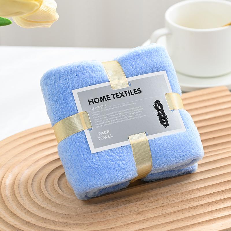 Towel Souvenir Coral Velvet Wedding Gift Box with Square Towels for Wedding Holiday Gifts