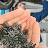 Autós rögzítőkapocs U-típusú fém csavaros kapocsszerszámok motorkerékpár-motor alátéthez Fröccsenésvédő pajzsvédő lökhárító csavaros autótartozékok