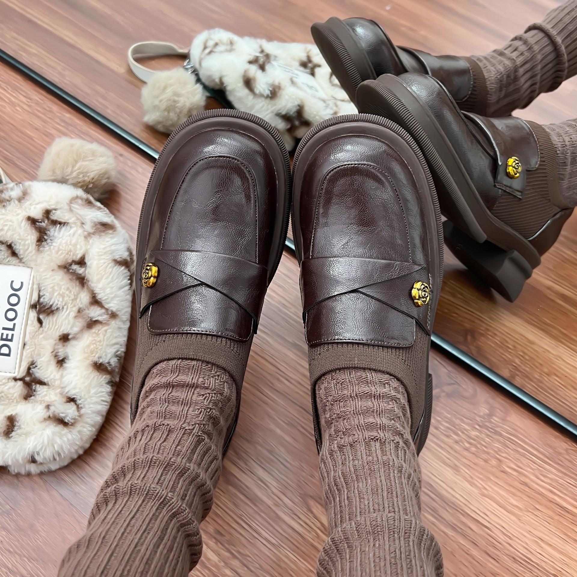 

Виноградная мать ретро маленькие кожаные туфли женские носят высококлассные удобные мягкая кожа легкий рот лоферы женские универсальные форменные женские туфли 39 темно-коричневого