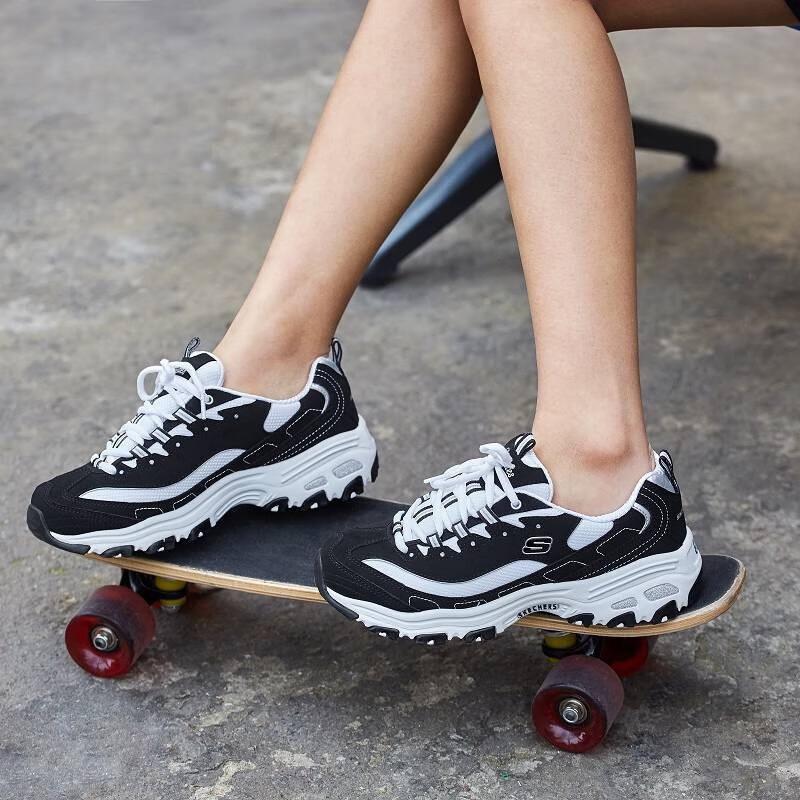 Skechers D'Lites Lightweight Casual Sneakers