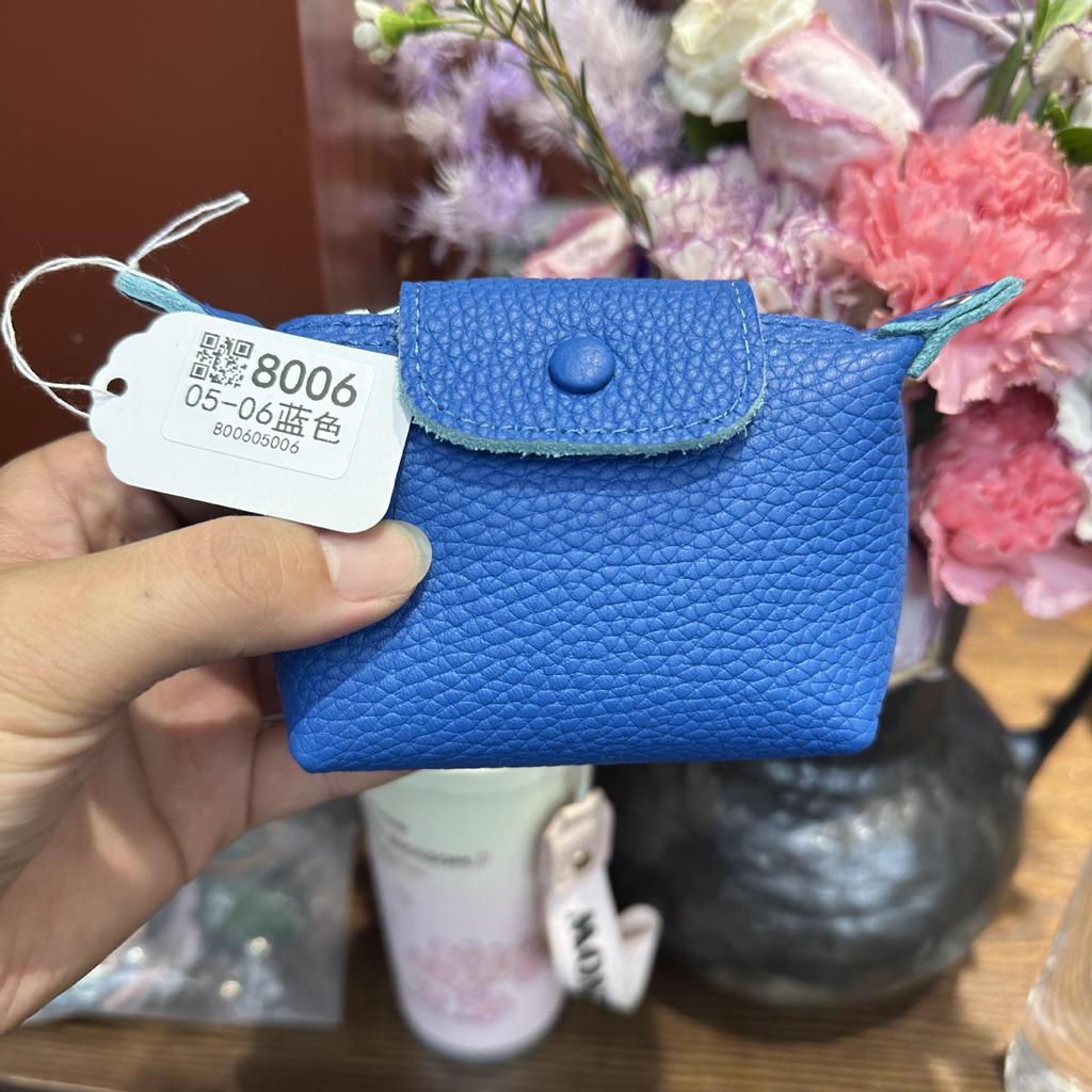 Women's Genuine Leather Coin Purse - Exquisite Portable Cowhide Clutch with Zipper