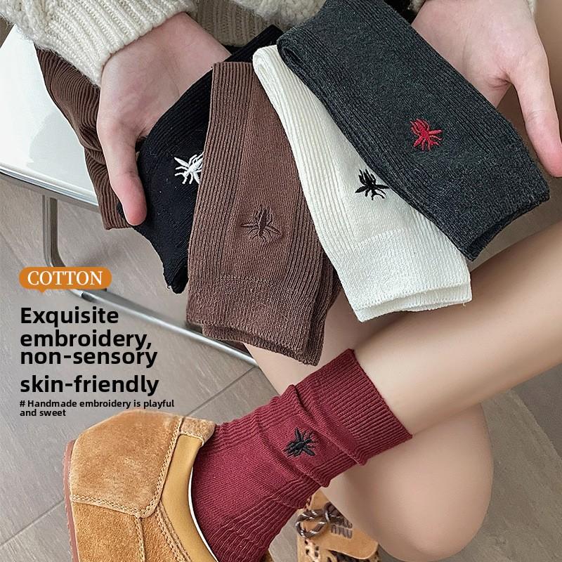 5 Pairs Autumn and Winter New Wool Socks Fashion Embroidery Bee Ankora Red Light Luxury Niche Mid-calf Socks