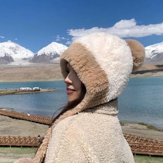 Gestrickte Mütze Einfarbig Plüschball Elastische Konstruktion Atmungsaktive Mütze Outdoor-Abenteuer Radfahren Winddichte Mütze