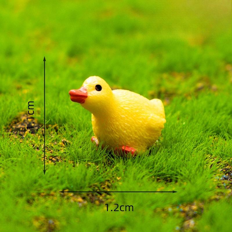Micro-landscape Decorative Items, Such As Simulated Ducks, Are Small Resin Craft Decorative Items for Garden Landscaping