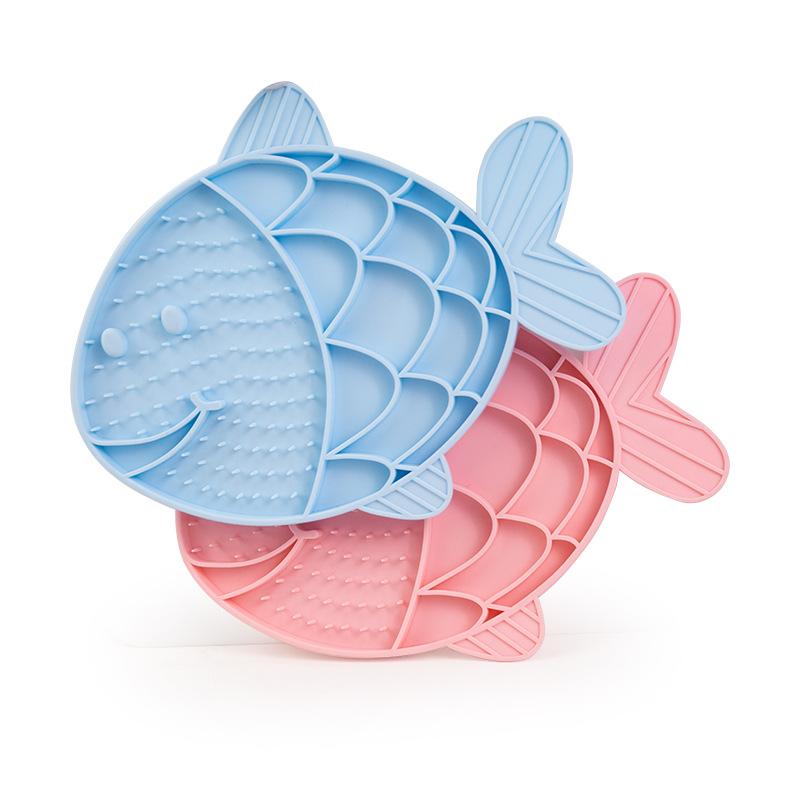 Silicone Anti-choking Slow Food Plate for Pets, Silicone Fish-shaped Pet Placemats with Suction Cups At The Bottom, Anti-slip Pet Slow Food Mat