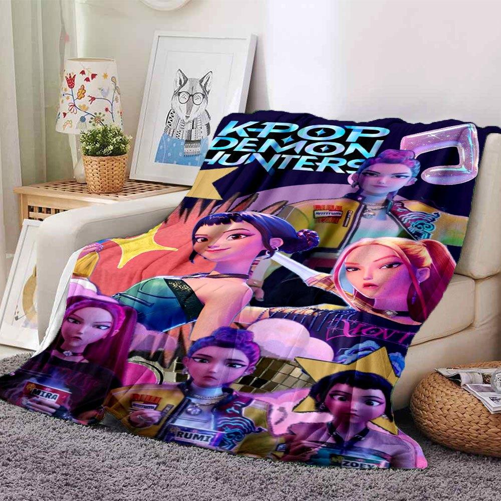 

1pc Hunter X Kopo group - Themed Flannel Blanket - Suitable for Bed, Home Decor, Graduation Gifts, Easter, Back to School, ChristmasA49 80cmx120cm(31inx47in)