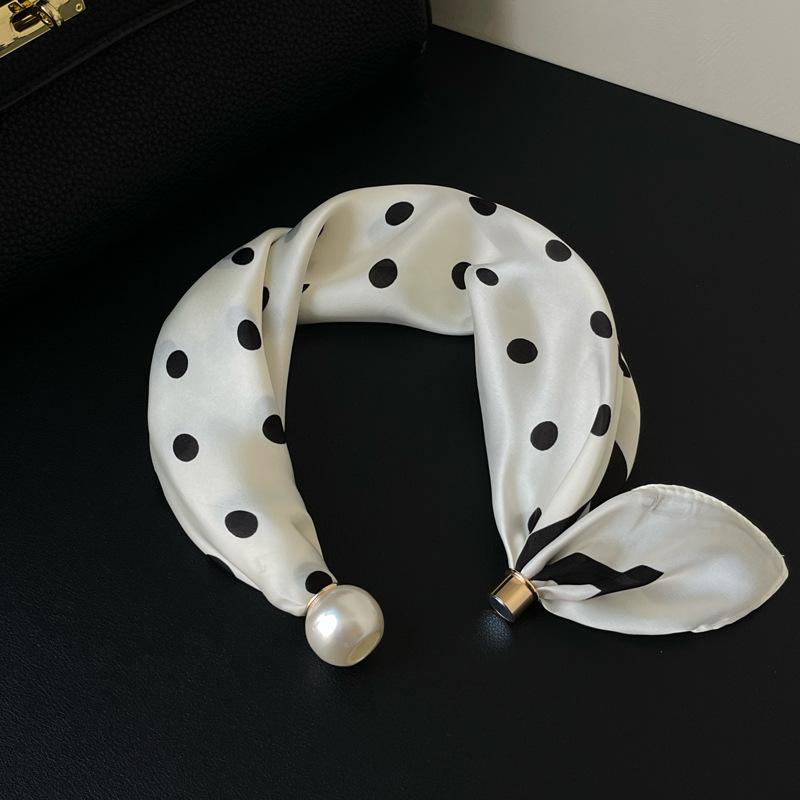 New Spring and Summer Thin Pearl Necklace Magnetic Buckle Lazy Silk Scarf Women's Pendant Scarf Collarbone Chain Silk Scarf
