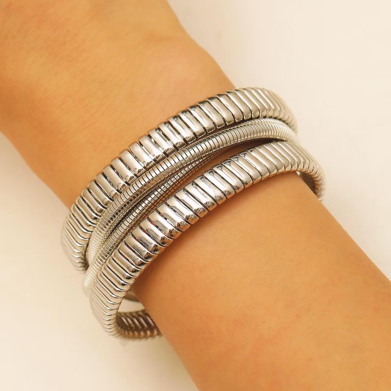 

Европейско-американский металлический панк пружинный ожерелье браслет