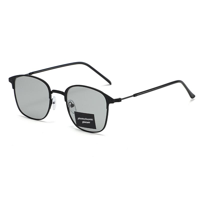 New Metal Frame Personalized Square Color Distortion Sunglasses Versatile For Men And Women Uv Sunglasses 1924