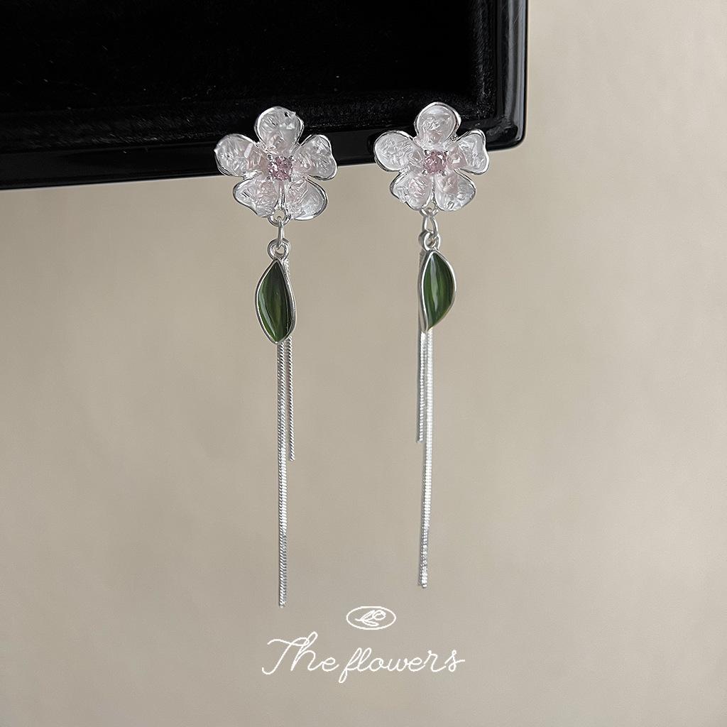 Micro-inlaid Zircon Glass Crystal Fresh and Sweet Long Fringed Flower Silver Needle Earrings Elegant Earrings