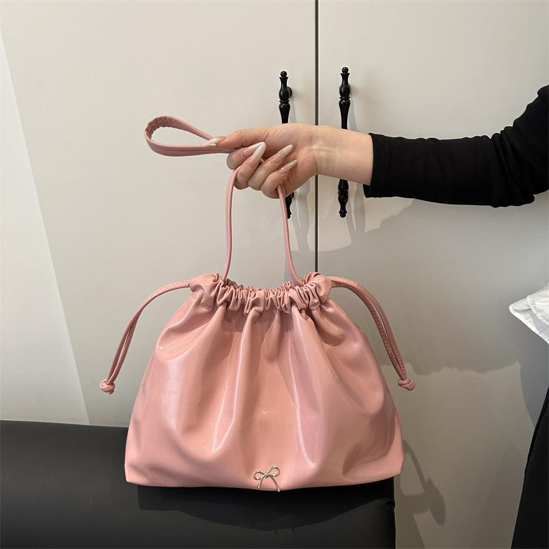 Drawstring pleated bucket bag women's tide large capacity autumn leisure shoulder versatile tote bag