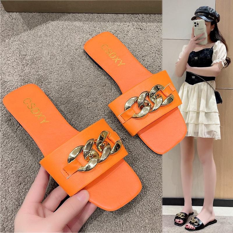New large-size square head chain decorative one-character slippers, women's flat bottom outer wear beach cool slippers