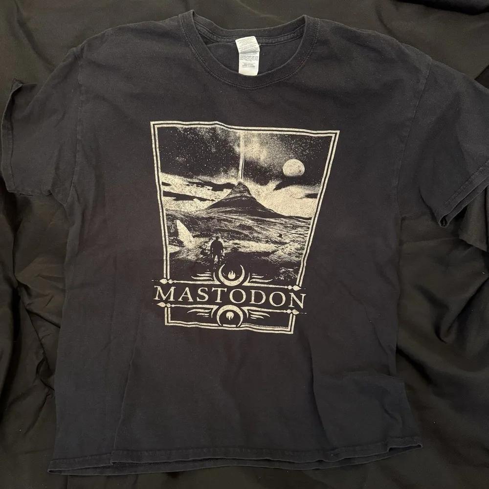 Unisex Short Sleeve Crew Neck Cotton T Shirt Mastodon Band L