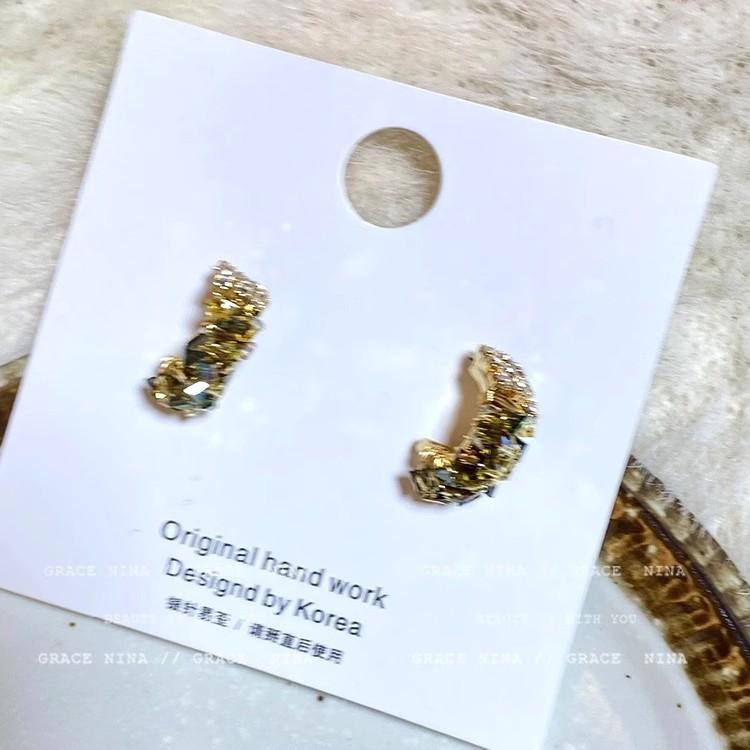 Niche Design Winding Flash Diamond Earrings Women's Light Luxury High-end Earrings Personalized Fashion Stud Earrings New Trendy