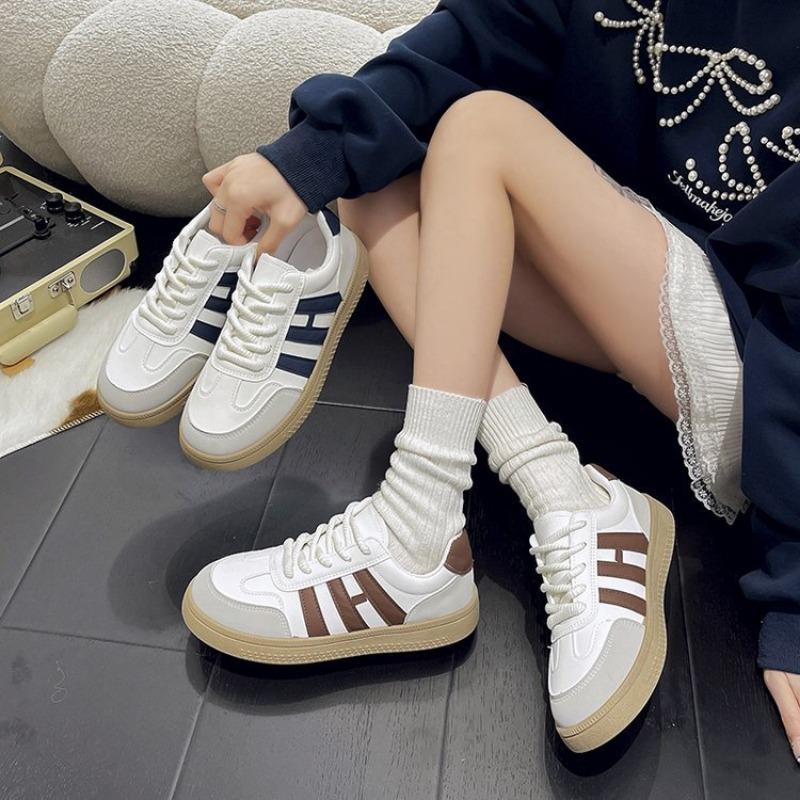 Fashion 2025 New Designer Casual Sneakers for Women Spring Autumn Lace Light Color Match Board Shoes Female High Quality Zapatos Mujer