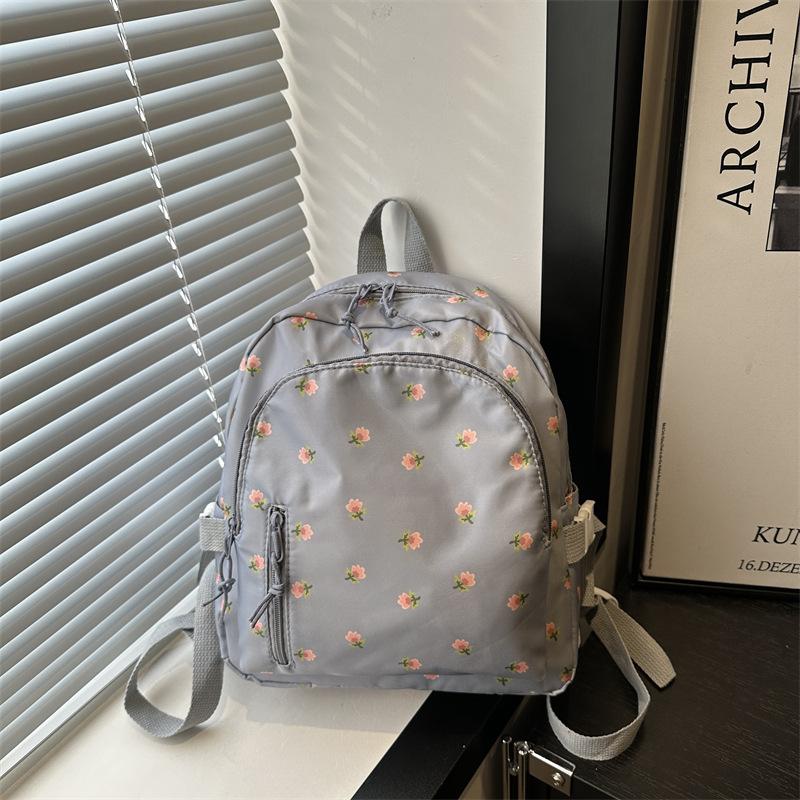 New backpack, flower print casual backpack, fresh, cute and sweet, light bag for students to go out in class