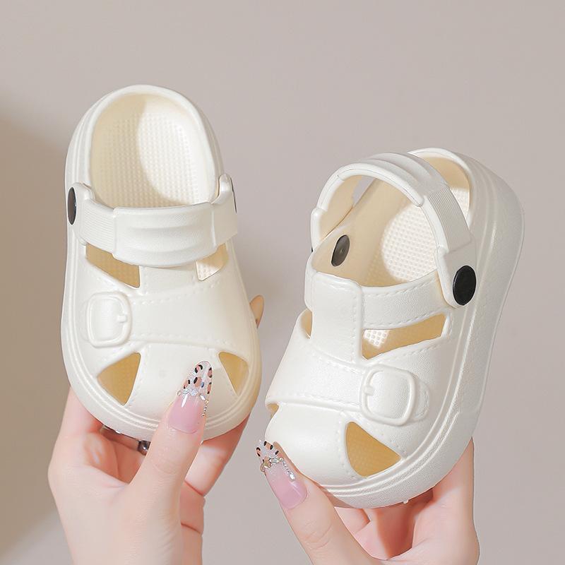Kids EVA Clogs Summer Non Slip Soft Sole Sandals Two Way Wear Boys Girls Protective Toe Beach Shoes