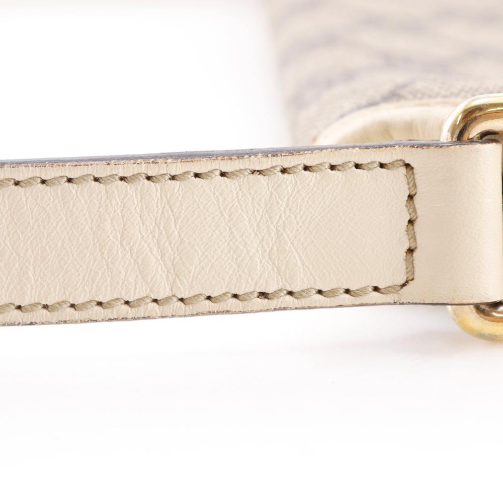 GUCCI Shoulder Bag 223666 beige GG Supreme Canvas unisex Used