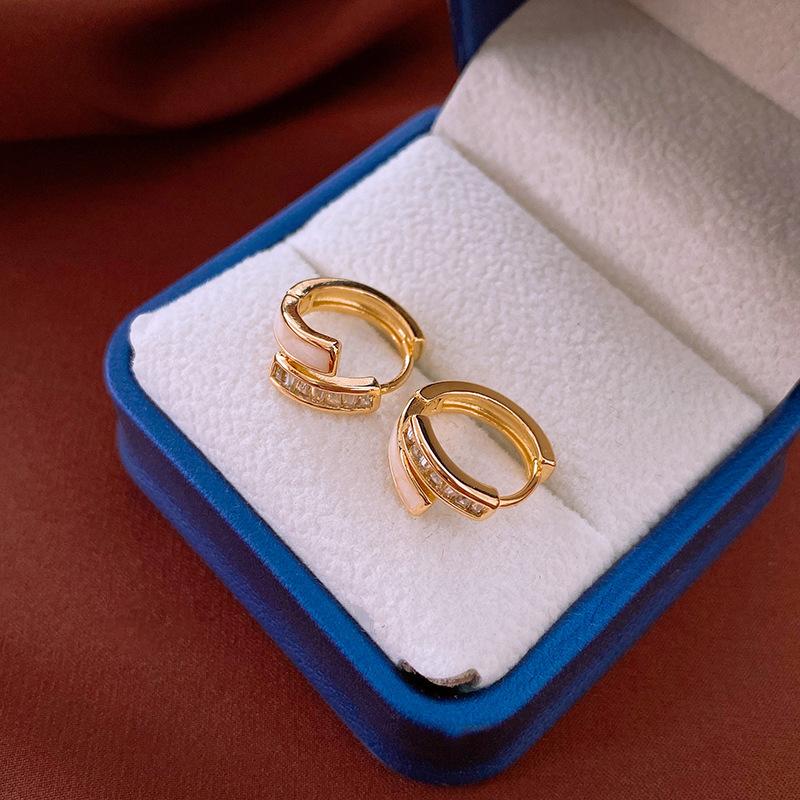 Echtgold-galvanisierte Silbernadel Zirkon Liebesohrringe Leichter Luxus High-End Ohrstecker Nischenohrringe Damen