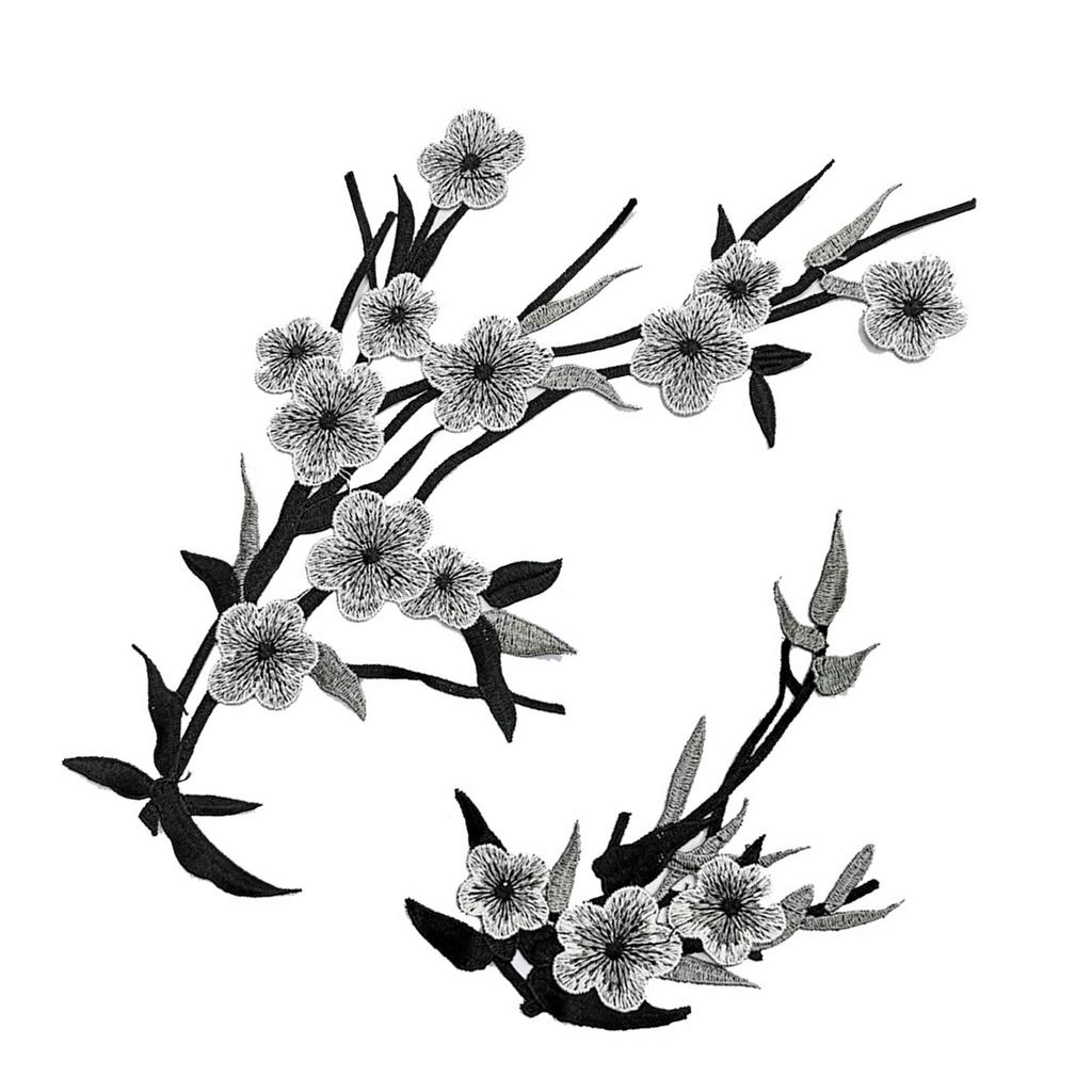 2Pcs Flower Embroidered Patches Sew On Embroidery Applique Flower Fabric Collar Patches for Clothing Jeans Jackets Skirt