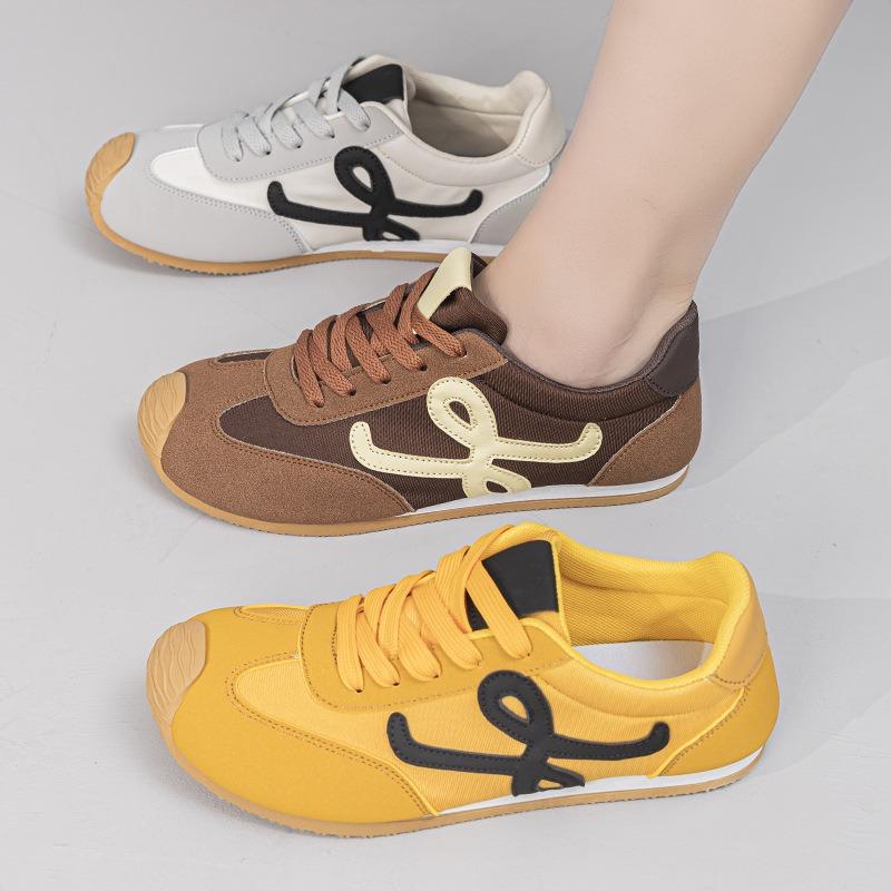 Women's Spring and Autumn New Sports Women's Shoes Women's Retro Fashion Waffle Shoes Versatile Casual Soft-soled Single Shoes