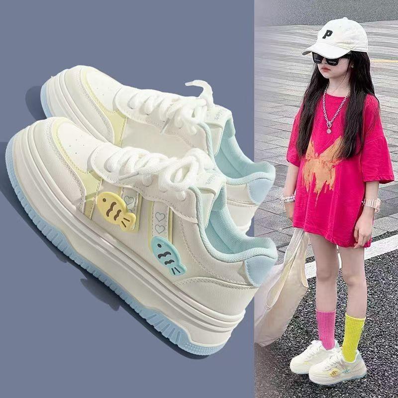 Girls shoes 2025 spring and autumn new niche bread shoes little girls sports shoes children's casual board shoes little white shoes