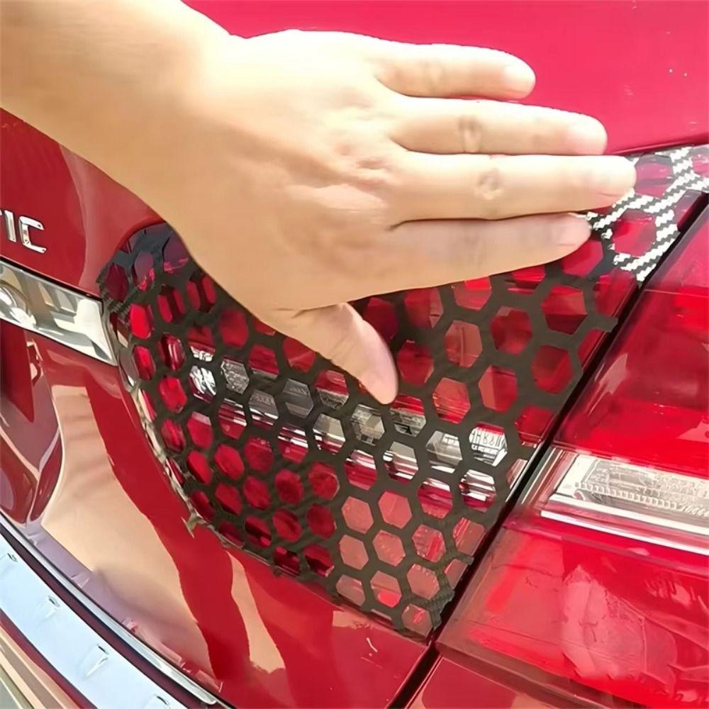 48x30cm Wabenmuster Autoaufkleber DIY Universelle Auto-Rücklicht-Lampenaufkleber Hohlgitter Auto-Rücklichtabdeckung Auto-Wrap-Dekoration