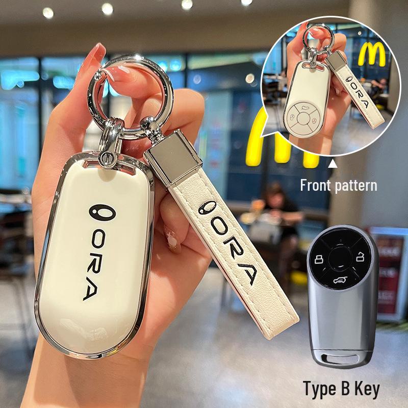 Black Cat Key Cover for Great Wall Euler Good Cat, Lightning Cat, White Cat, Ballet Cat. TPU Protective Shell with Full Coverage Buckle.